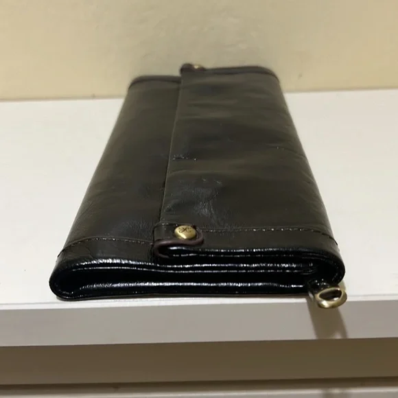 Hobo Black Leather Tri-Fold Wallet - Picture 6 of 10